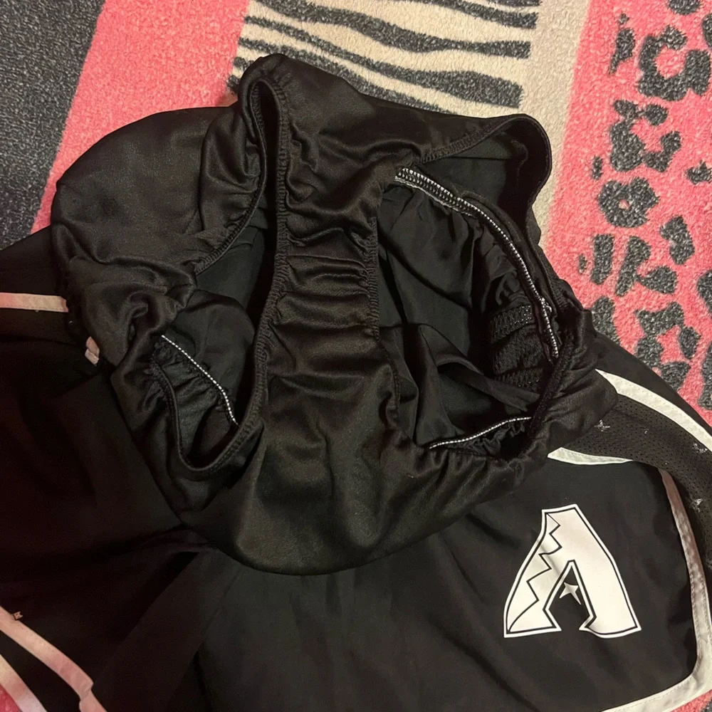 Vintage PINK Victoria's Secret Arizona Diamondbacks swim shorts - Picture 8 of 10